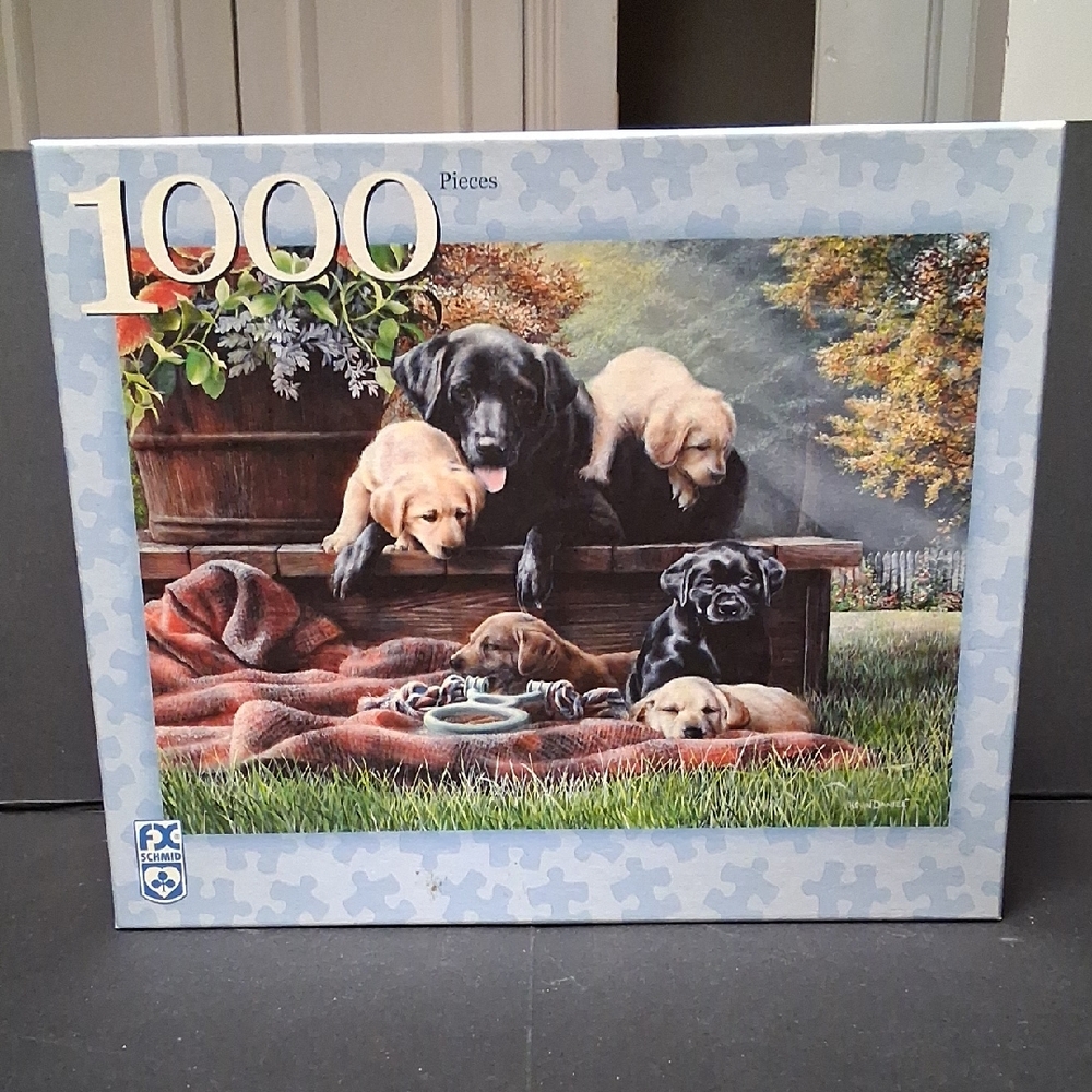 1000 Pieces  Puppy Puzzle - Black and Brown